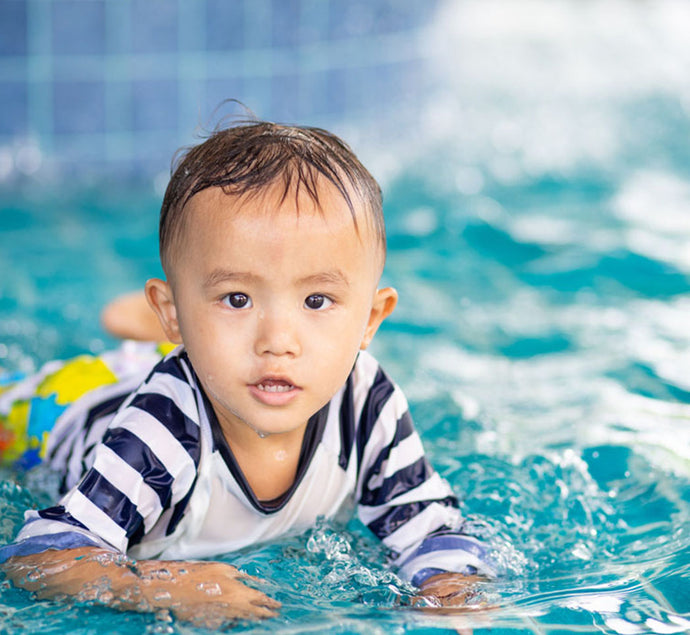 Ir a la piscina, hacer deporte, jugar: ¿Qué puede hacer tu pequeño si tiene dermatitis atópica?