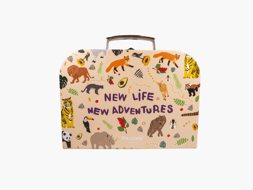 maletita con animales y la frase "NEW LIFE NEW ADVENTURES" - Mustela España - 4