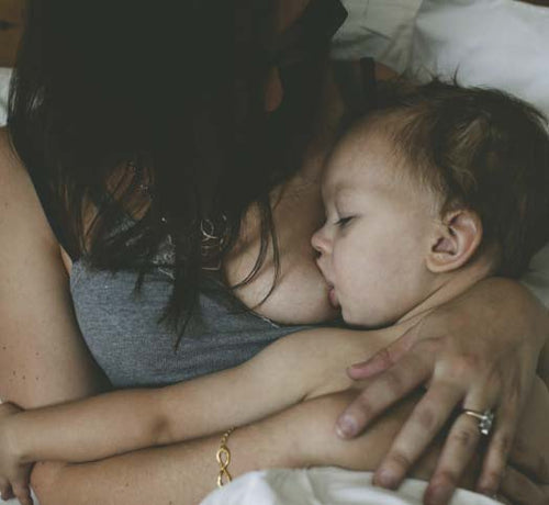 cerveza-sin-acohol-en-el-embarazo-y-la-lactancia_546b7114-eda5-4e74-a6af-4c5bb89ece10 - Mustela España - 1