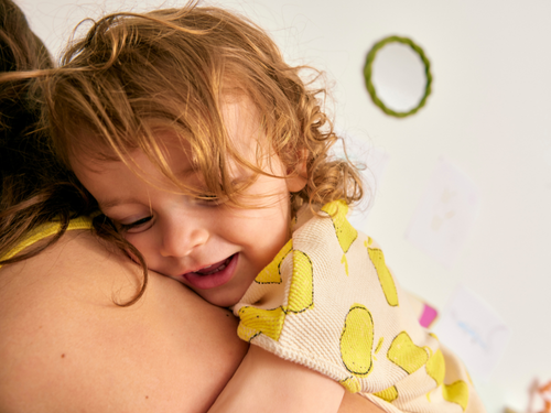 Champú desenredante y nutritivo en crema - Mustela España - 5