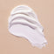 La textura de la crema pañal certificada Bio deja una capa protectora en la zona del pañal. slider