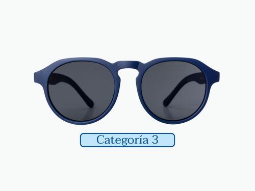 Gafas de sol de adulto en color azul y forma redonda, hechas con materiales reciclados y con cristal polarizado de categoría 3 y protección UV400. - Mustela España - 7