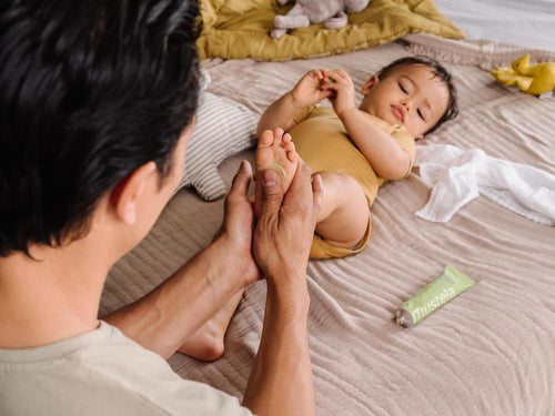 El bálsamo universal certificado BIO se puede usar para los bebés, desde el nacimiento - Mustela España - 9