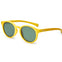 Las Gafas de sol niño Coco 6-10 años amarillas, fabricadas en goma reciclada, son flexibles y resistentes.