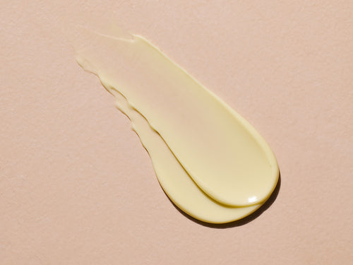 El bálsamo universal Mustela tiene una textura cremosa que hidrata la piel sin dejar sensación pegajosa slider - Mustela España - 3