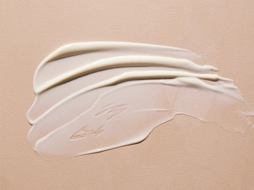 El linimento Mustela para el cambio de pañal del bebé tiene una textura que deja un film protector en el culete del bebé. slider - Mustela España - 4